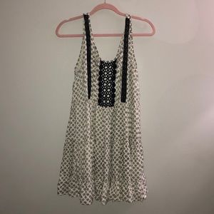 Black/White Flowey Dress